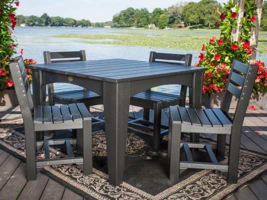 New Guinea Outdoor Side Chairs and Square Table