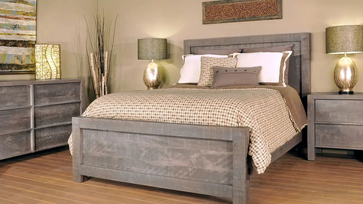 Grey or Gray on Amish Furniture