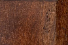 Colonial Charm (M)
