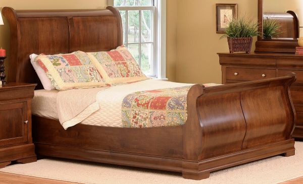 Altamonte Springs Sleigh Bed - Countryside Amish Furniture