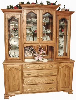 Dolly Traditional China Hutch in Oak