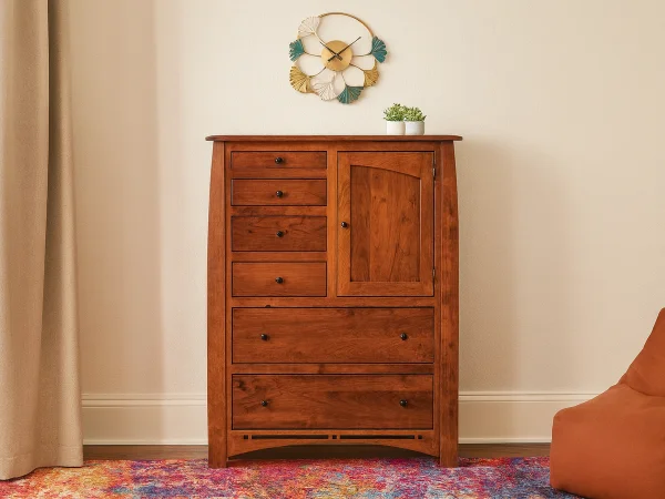 Castle Rock Bachelor’s Chest