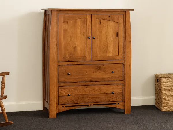 Castle Rock Gentleman’s Chest
