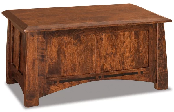 Castle Rock Small Blanket Chest