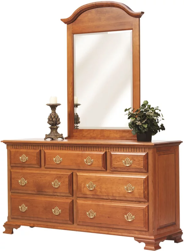 Elizabeth’s Tradition Grand Dresser