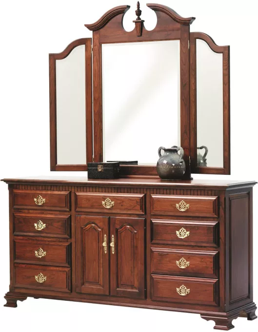 Elizabeth’s Tradition Dresser with Mirror