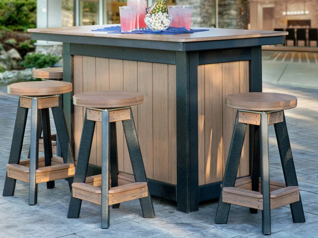 Canova Beach Island and Swivel Stools