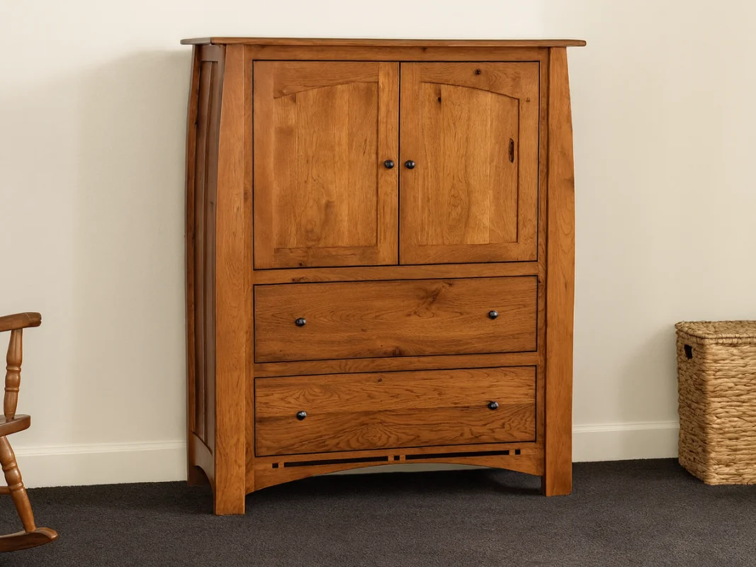 Castle Rock Gentleman's Chest