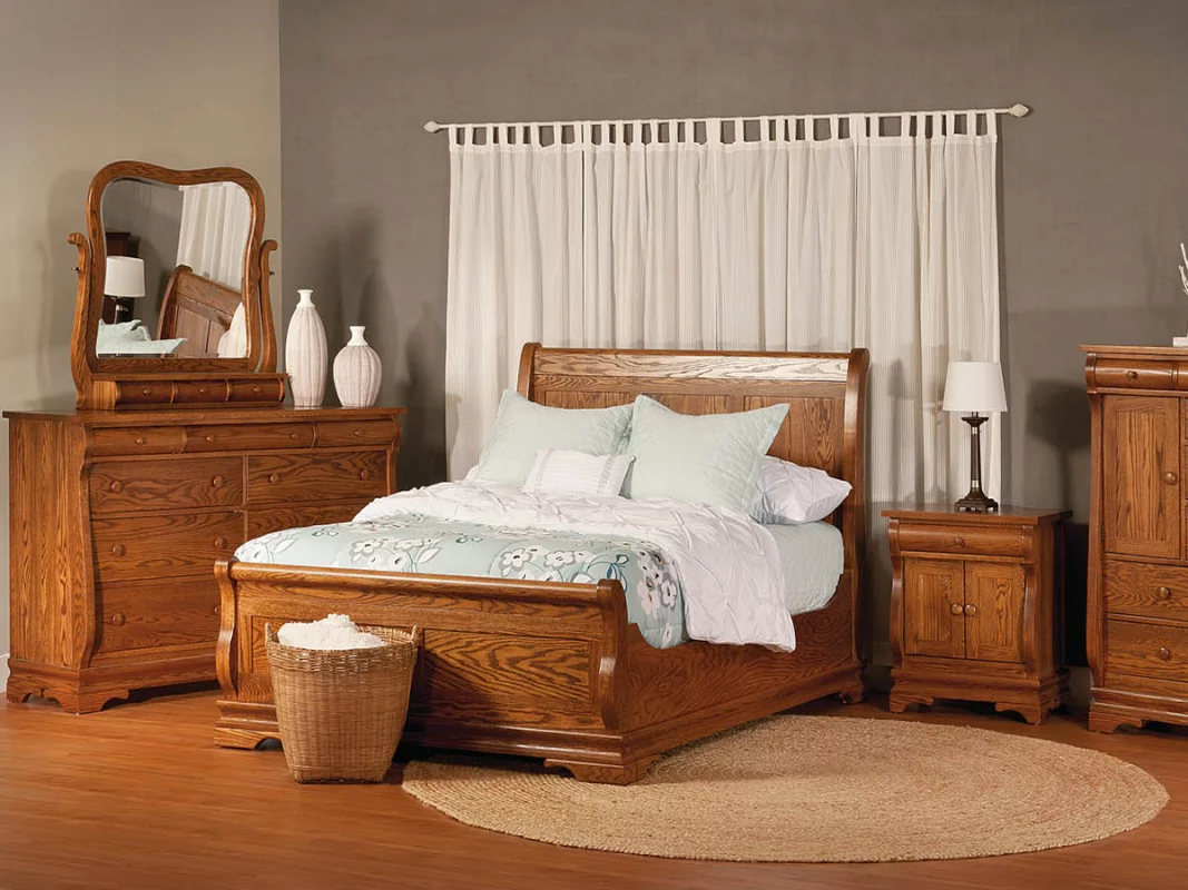 Milwaukee Sleigh Bedroom Set