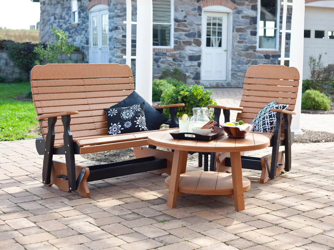 Maintenance-free Outdoor Seating