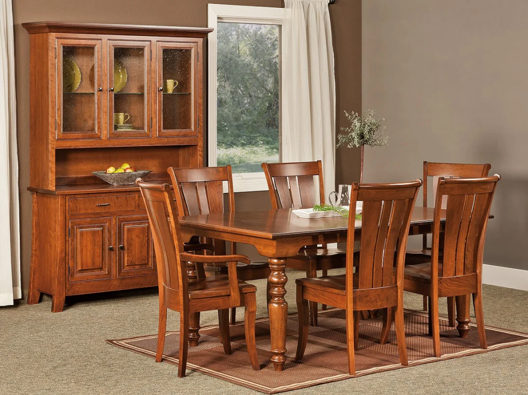 Zippelli Modern Dining Set