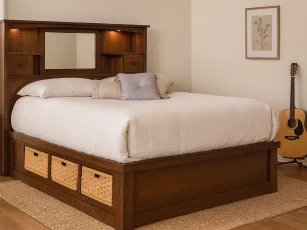 Akaroa Captain's Bed