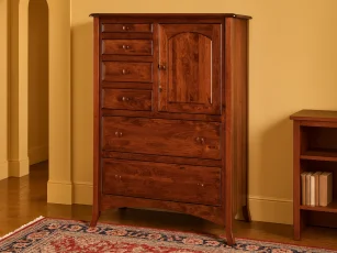 Bradley Bachelor's Chest
