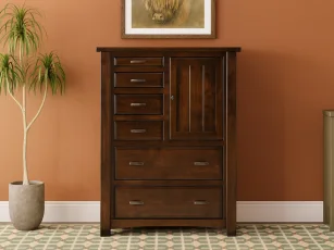 Muskegon Gentleman's Chest