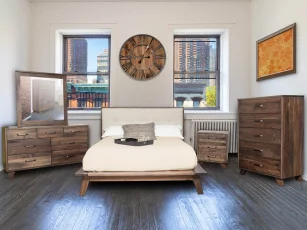 Woodmere Bedroom Set image 1