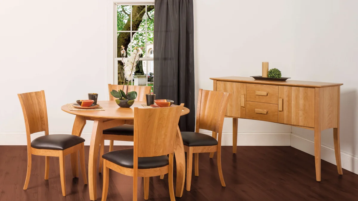 Solid Wood Dining & Amish Kitchen Tables