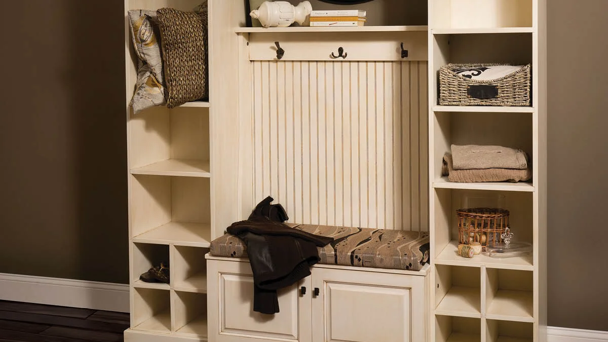 Amish Entryway Benches & Mudroom Storage Furniture