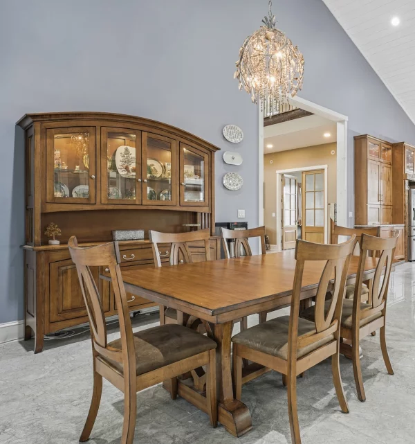 Picture of Campton Dining Set, reviewed by Evelyne