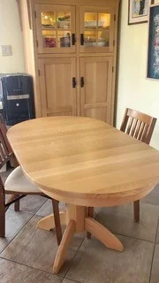 Picture of Tulsa Single Pedestal Table, reviewed by Mark
