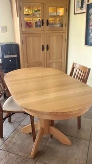 Picture of Tulsa Single Pedestal Table, reviewed by Mark