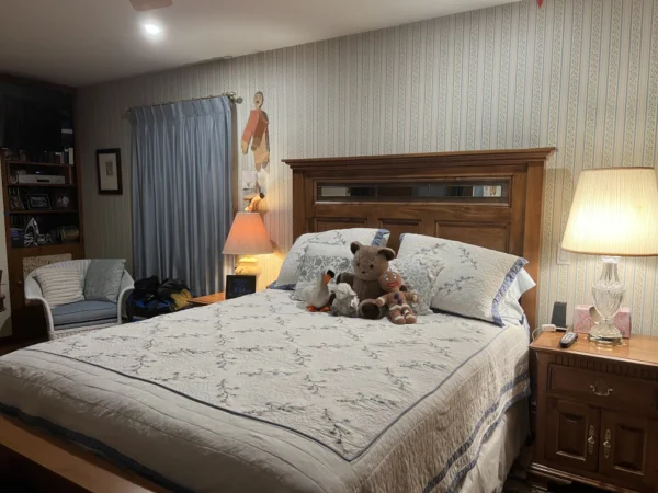 Picture of Calhoun Bed with Glass Insert, reviewed by Karen