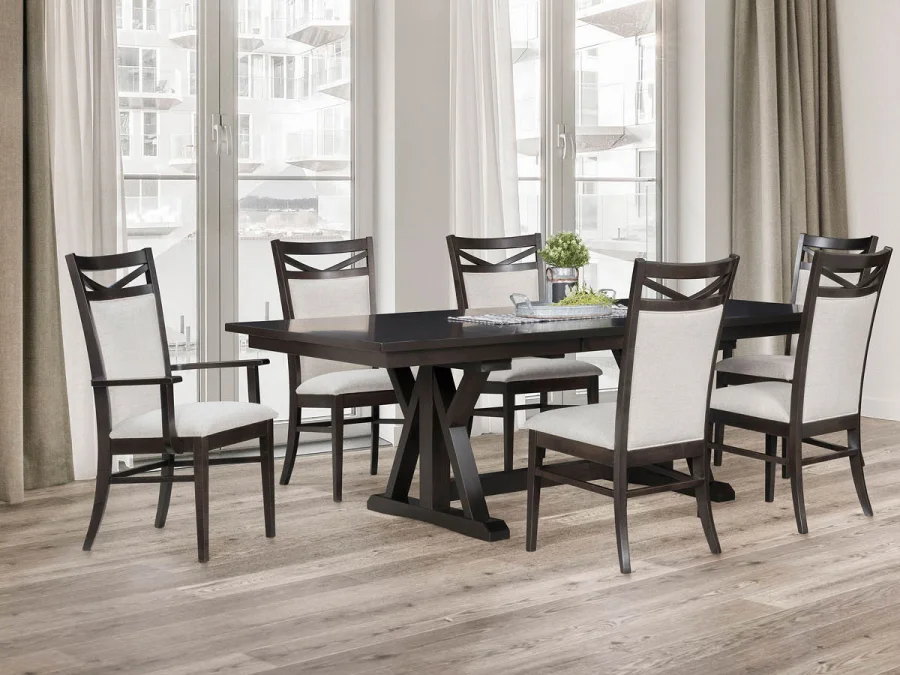 Potowomut Dining Set