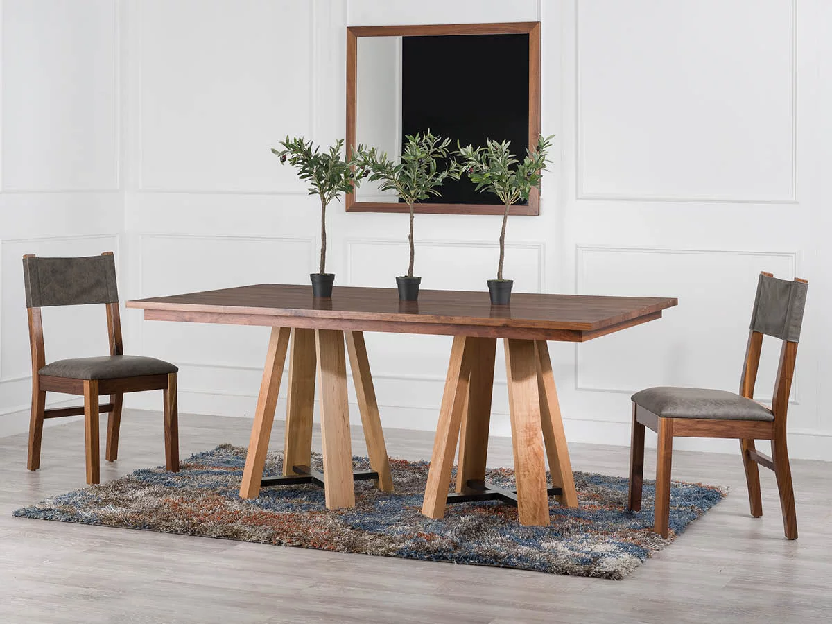 Bryceland Dining Set image 1