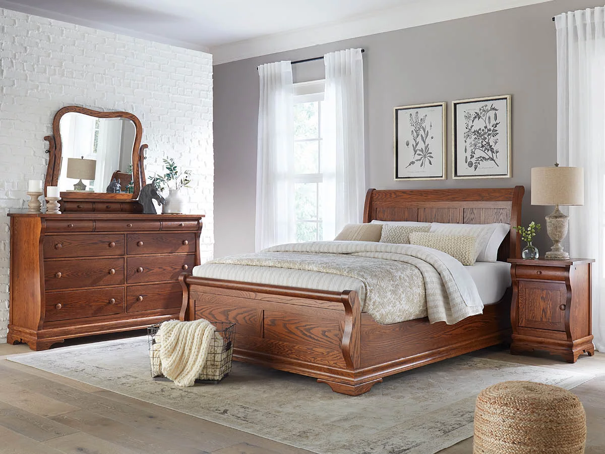 Milwaukee Sleigh Bedroom Set image 1