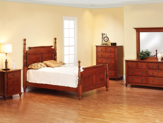 Clair de Lune Traditional Bedroom Furniture Set