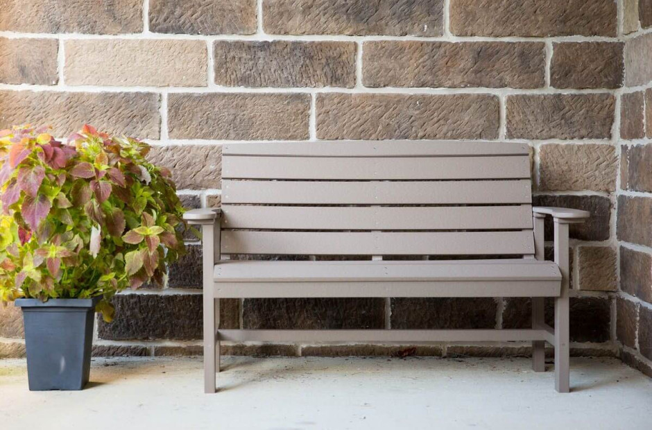 Green Bay Outdoor Seating Set image 3