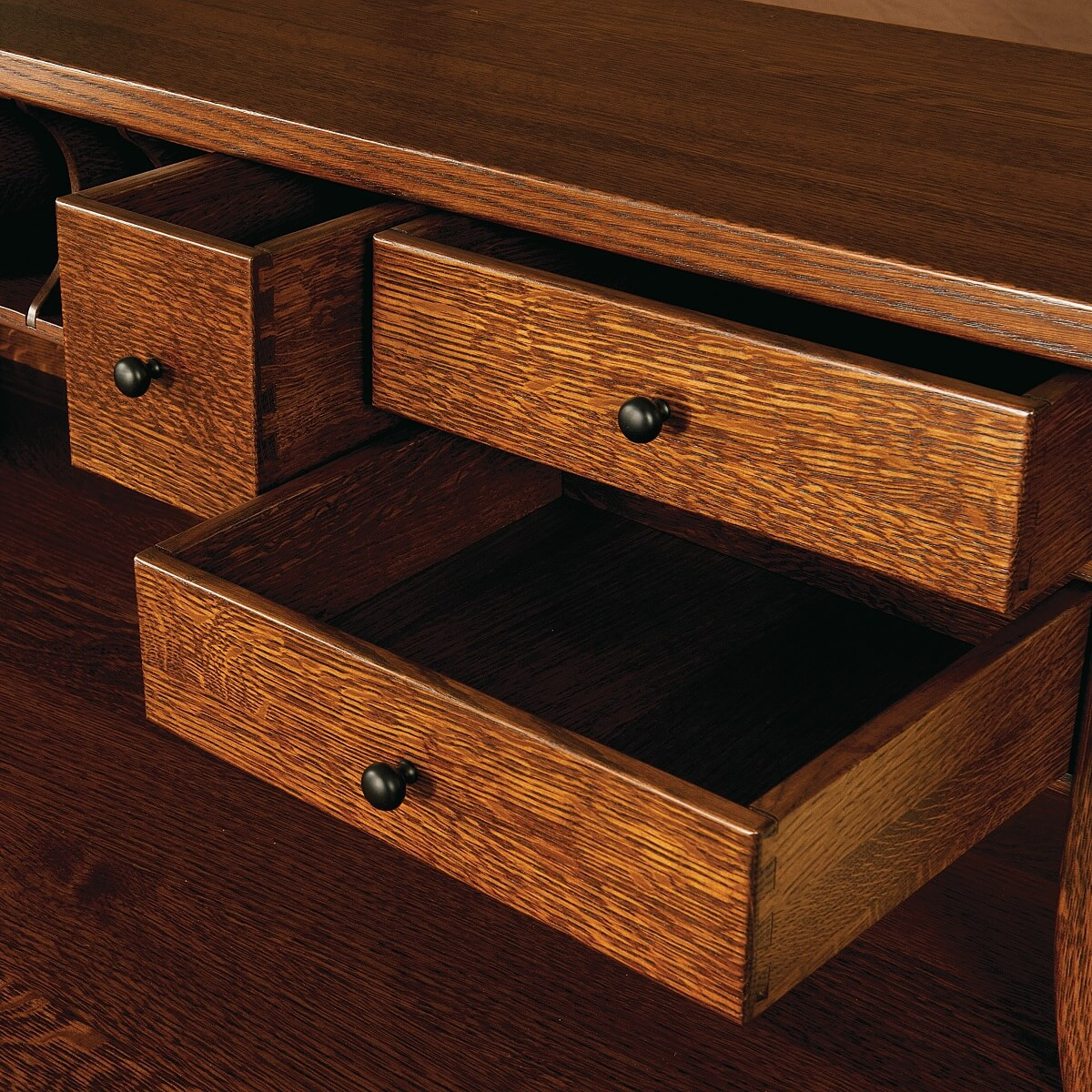 Dovetailed Hutch Cubbies
