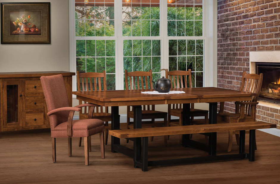 Tazewell Dining Room Set image 1