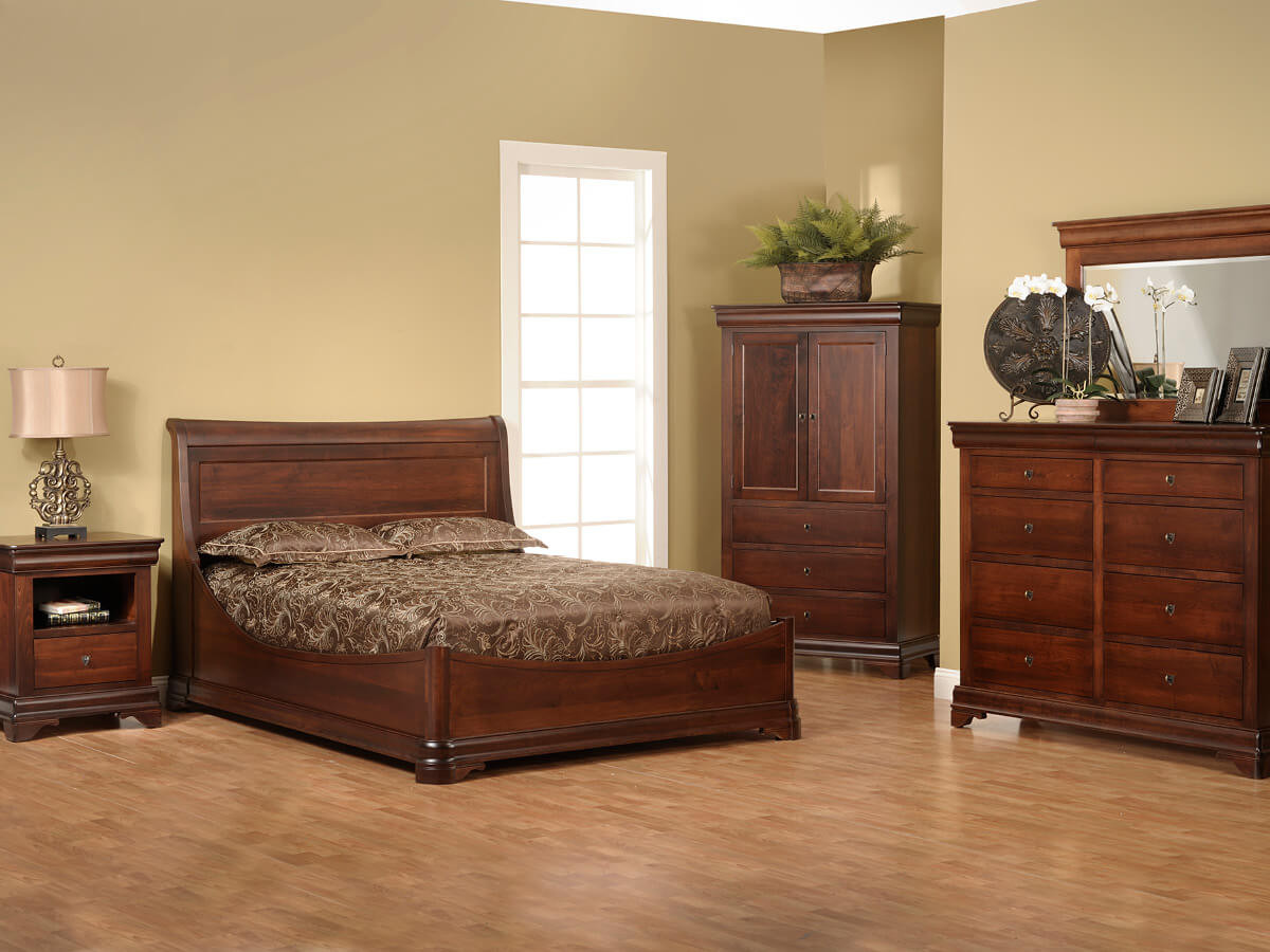 Traditional Bedroom Furniture Collection